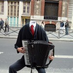 FlipNomad’s Photo Thursday – Headless Man in Paris